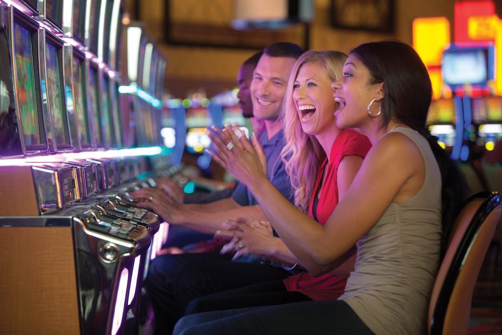 Hollywood Casino Joliet Hotel Экстерьер фото